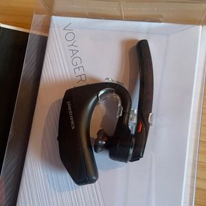 Plantronics Voyager 5200 Noice Cancelling Headset